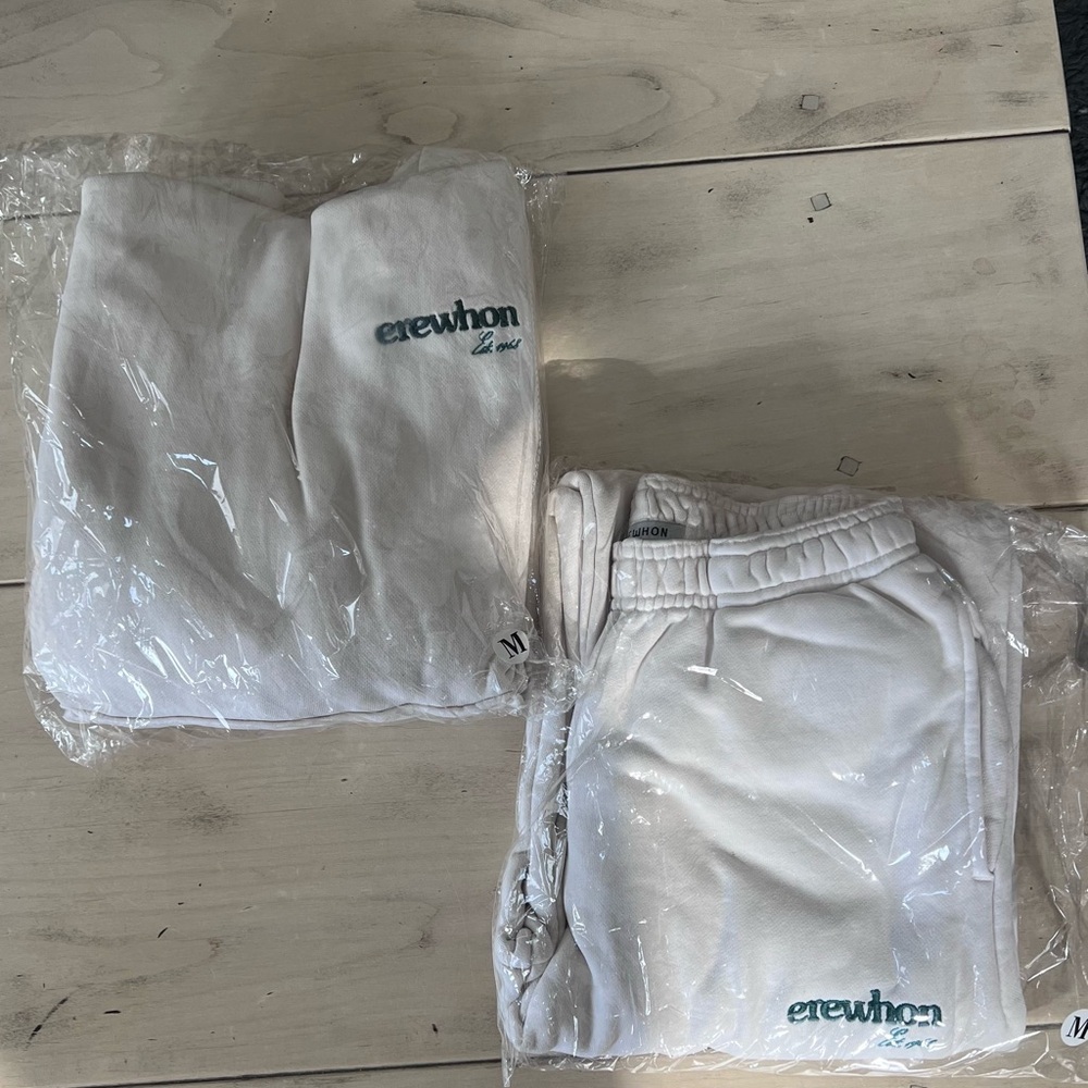 Erewhon Hoodie and Sweatpants Set Unisex NWT - Picture 2 of 2